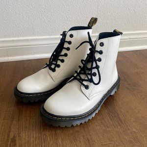Doc Martens Women's 8 NEW Never Worn